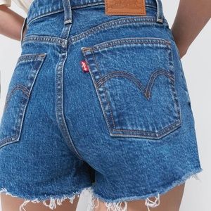 Vintage Levi Mom Shorts.